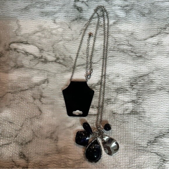C Est.1946 Fashion Silver Tone‎ Cluster Charm Pendant Statement Necklace - Picture 6 of 10